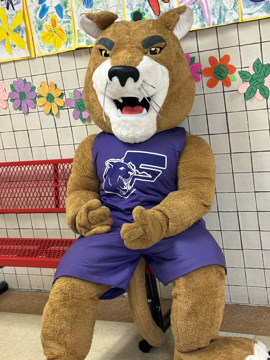 Go for the Gold Pep Rally and Parade 🏅 Thank you Franklin High School Cheer and Drumline for joining our amazing Pep Squad for this fun event. Good luck to our 3rd, 4th, and 5th graders STAAR testing these next three weeks. Go for the gold, do your personal best! 🏆