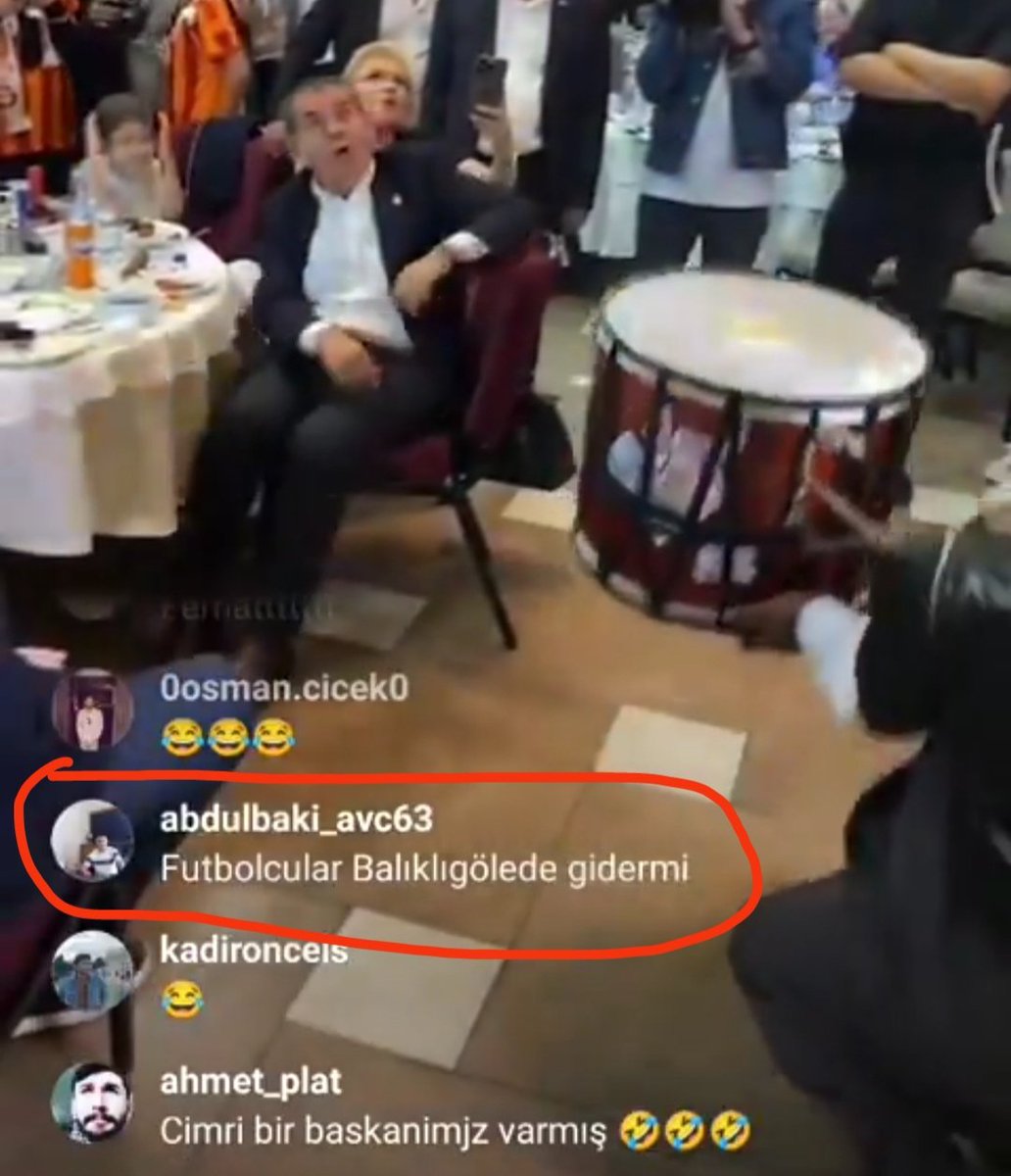 FB'liler acaba son dakika kararla a takımla gider miyiz diye düşünürken Gslilerin düşündüğü şeye bak mk. Futbolcular Balıklıgöl'e gider mi :d