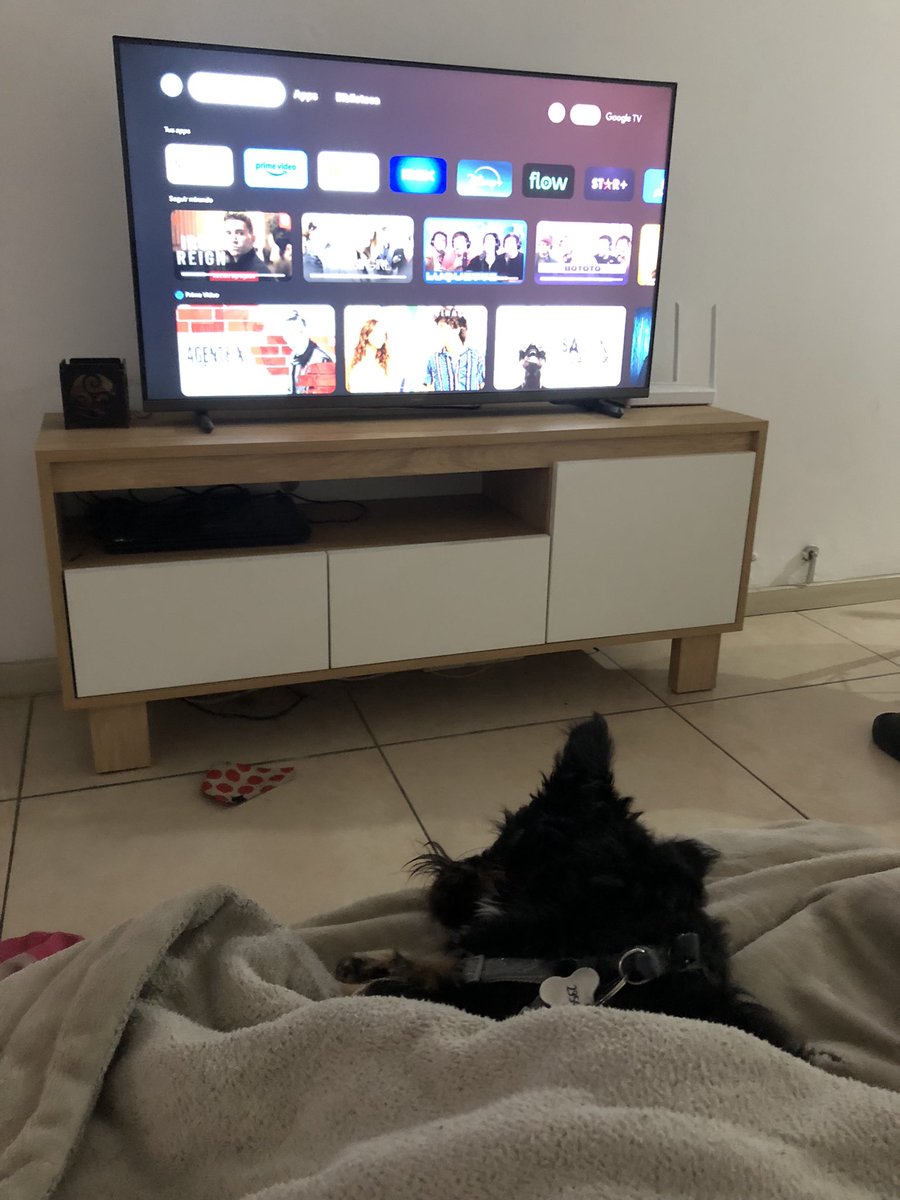 PessiPaz's tweet photo. @CasluPadin siempre listo para la tarde de serie https://t.co/puLC5NoDs4