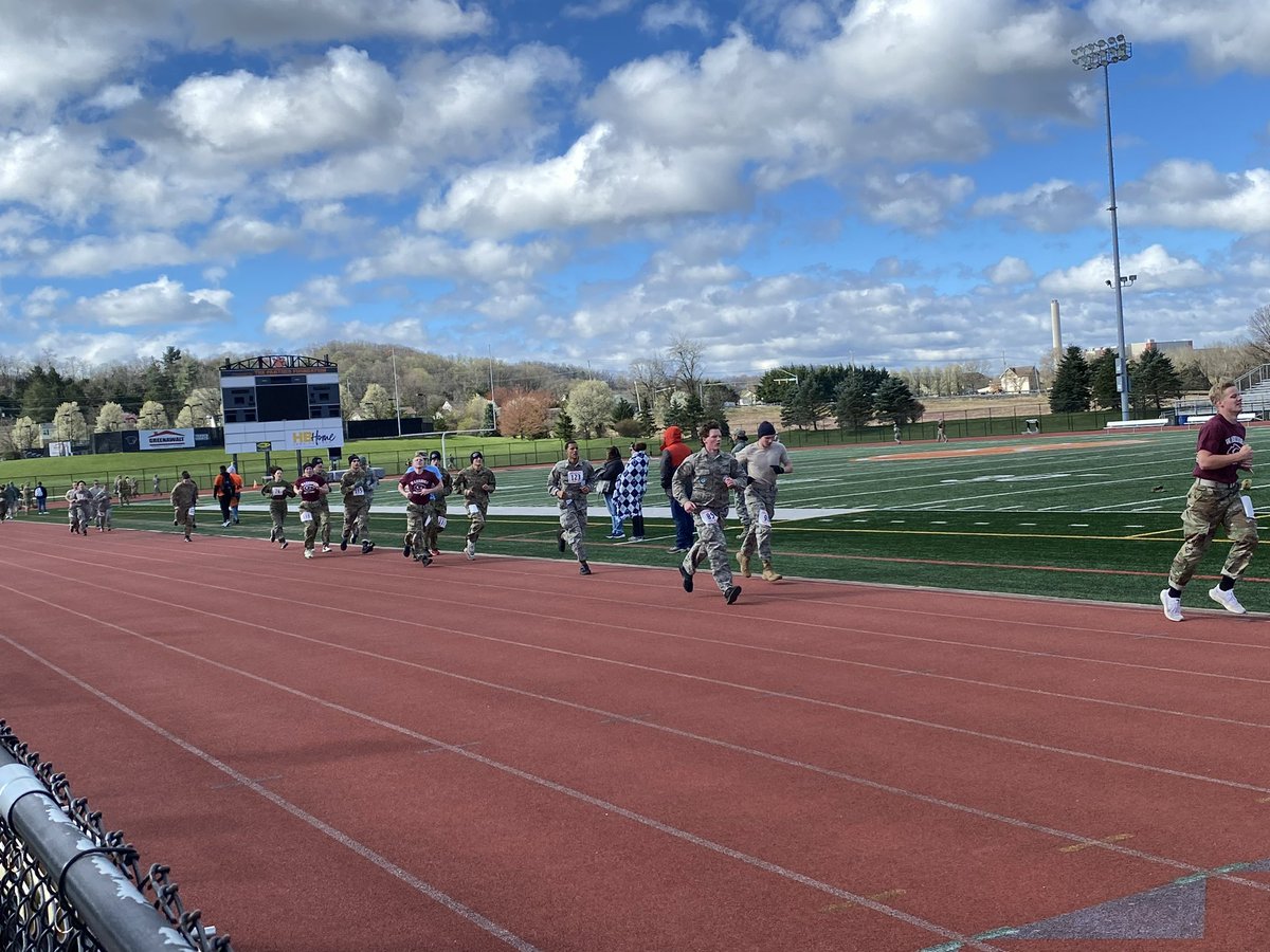 Today our cadets participated in the Raider Competition at Central York High School. They placed third in the one rope bridge event. @MuhlHighSchool @MuhlJuniorHigh @muhlsd