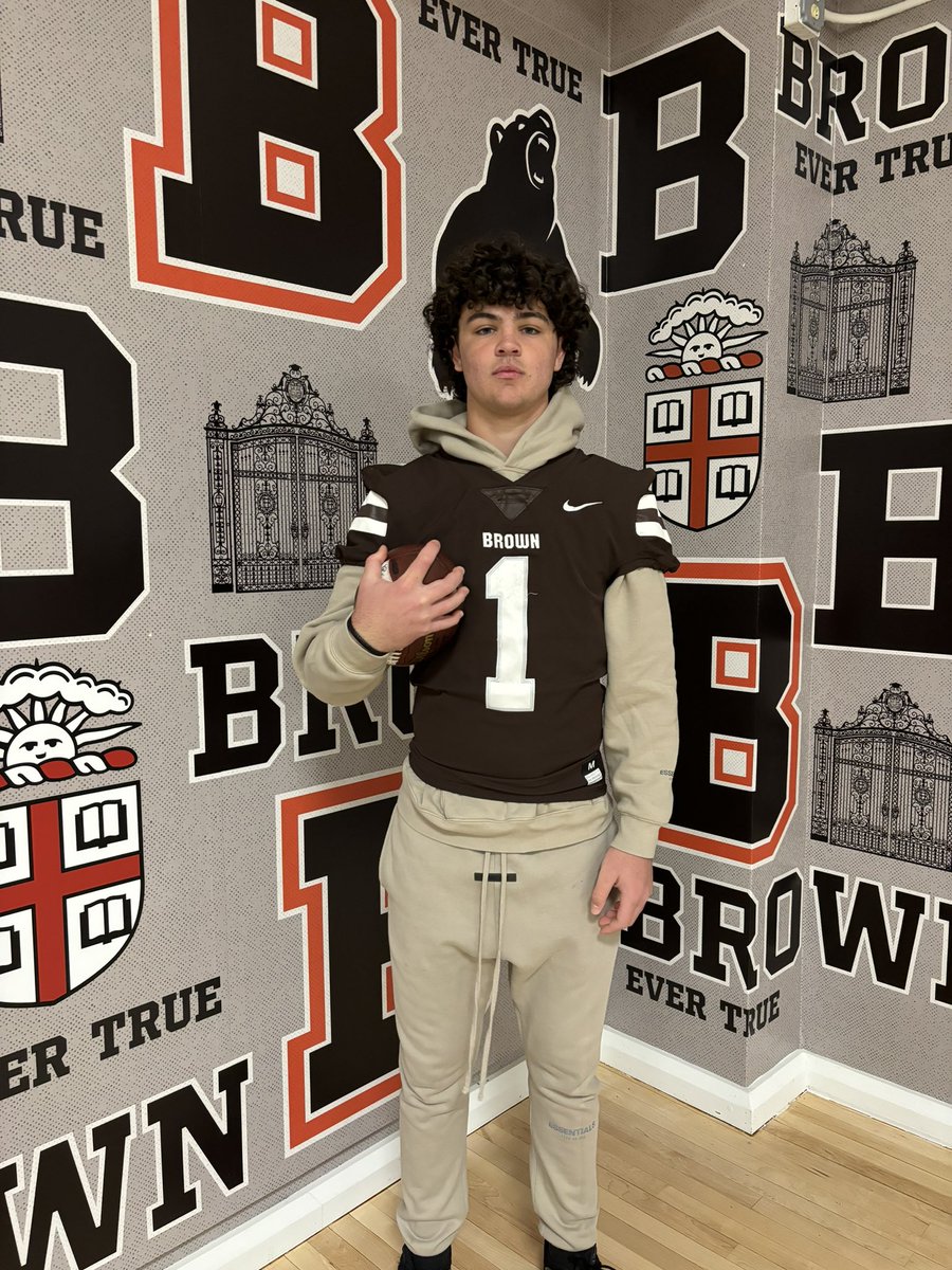Thank you @Browncoachweave for the Junior Day invite to @BrownU_Football. The practice and campus tour were great. Looking forward to getting back on campus this summer! @coach_marini @BrownHCPerry @DCoachBupRob @AbsegamiFB @JoeCallahan4 @QBHitList @ScoutNickP @WideoutsCoach