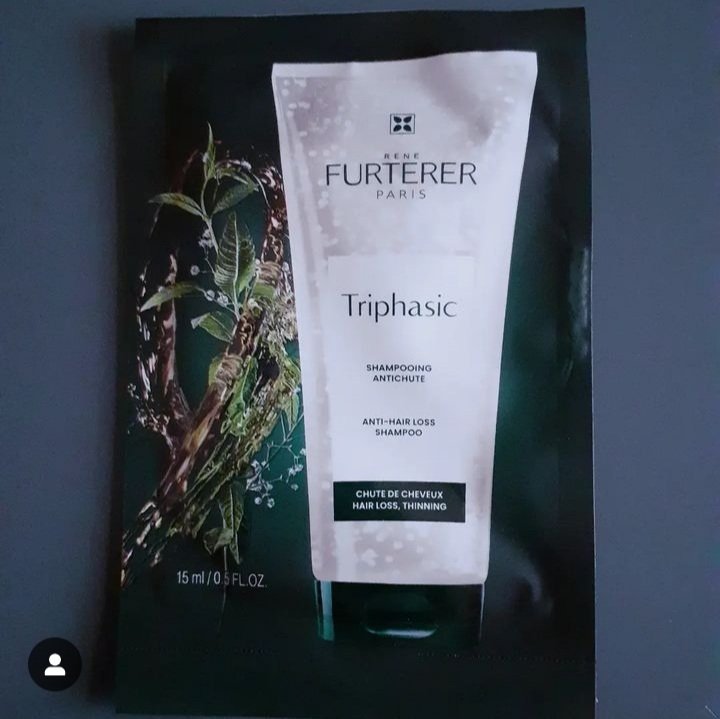 SBent86's tweet photo. Shampoing Triphasic René Furterer antichute aux huiles essentielles. Mes cheveux ont plus de volume et sont brillants. Merci pour ce test @influenster et @renefurterer 💚

#influenster #renefurterer #shampoing #shampoingantichute #huilesessentielles #antichutedecheveux https://t.co/x7ULLv67xT