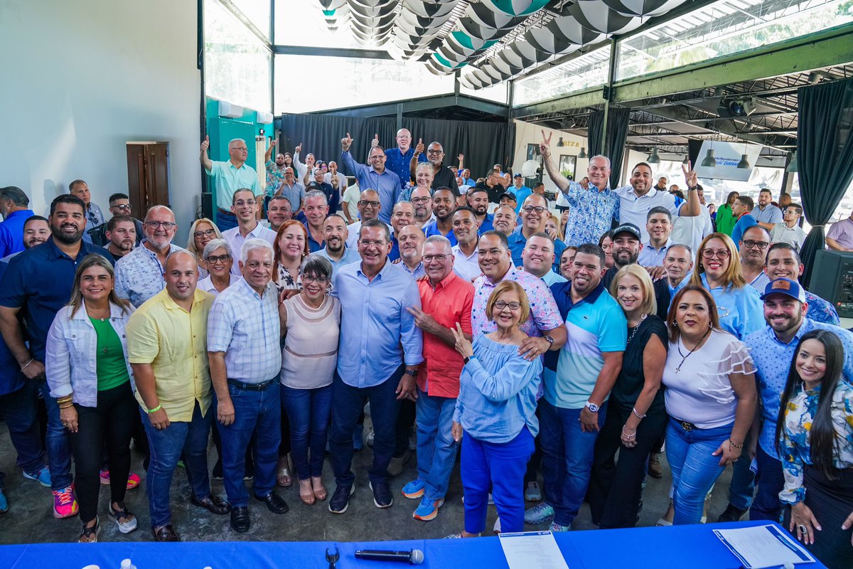 ¡Este equipo está sólido! Gracias a todas y todos por una exitosa reunión de nuestro equipo de campaña junto al liderato del @pnp_pr. Estamos listos, organizados, ejecutando y nos estamos apoyando para asegurar la victoria del #mejorequipo y del PNP. Me llena de orgullo contar…