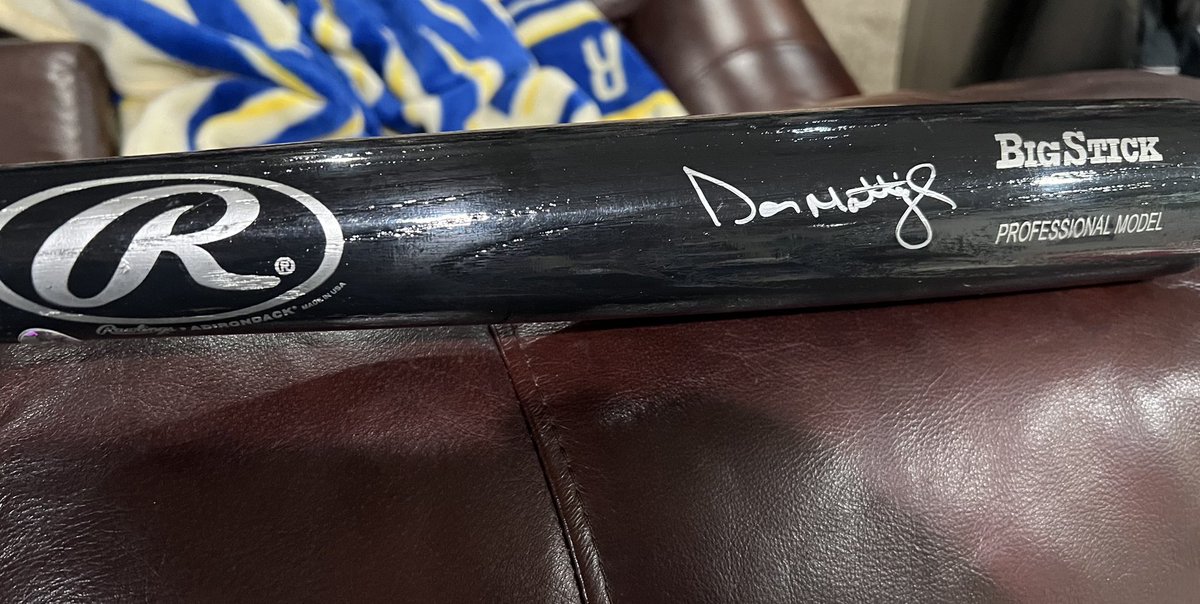 jscukanec's tweet photo. I’m offering a Don Mattingly signed bat from my personal collection to help my friend @MikeLynch27 who has ALS. Reply here w/ bids. I’ll end next Saturday &amp; deliver/mail the bat (&amp; play catch?)
Winning bid $ goes directly to Mike’s GoFund Me to help him fight this.
@1080TheFAN https://t.co/bwU939R5oF