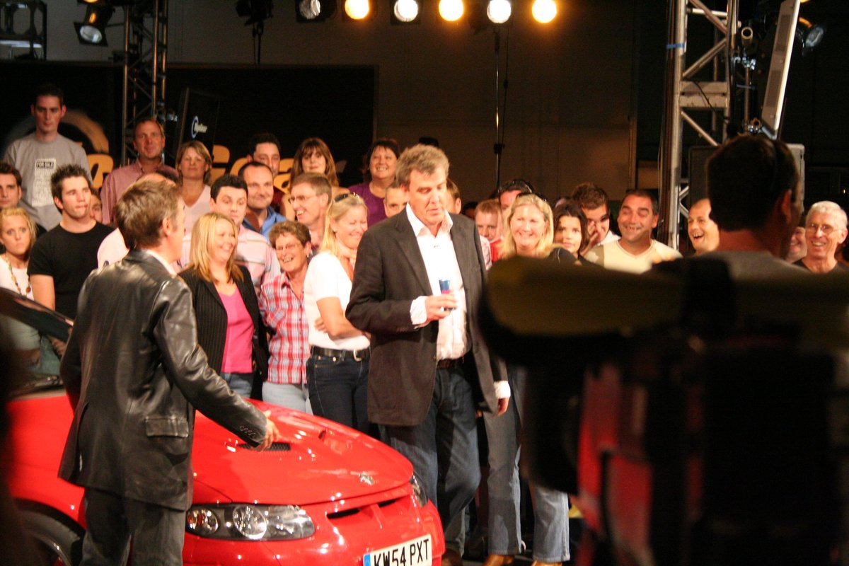 SilverMarkF1's tweet photo. Top Gear.

The atmosphere that must have been present at the studio tapings alone are the #1 reason why as soon as time travel is invented, I'm high-tailing it to Dunsfold on a cool, crisp mid-2000s morning, sipping a Panda Pop and rocking out to Kasabian on my way there. https://t.co/7HP4EeH9Ag