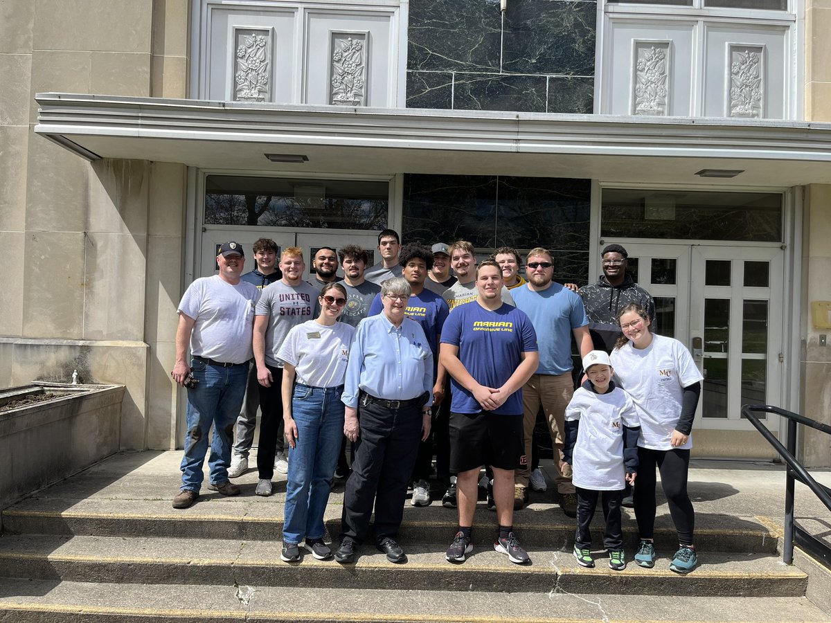 Coach_SmithMU's tweet photo. I appreciate this group of young men and the opportunity to visit the Sisters of Oldenburg Indiana. Also, Special thank you to Amanda Scanameo for leading us on this trip. Go Knights! https://t.co/lbYvVlxe8s