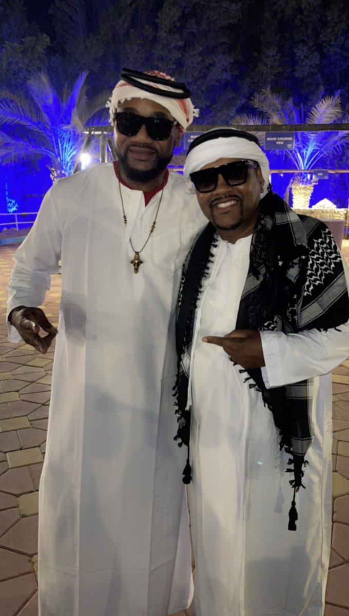 AfroZons tweet media