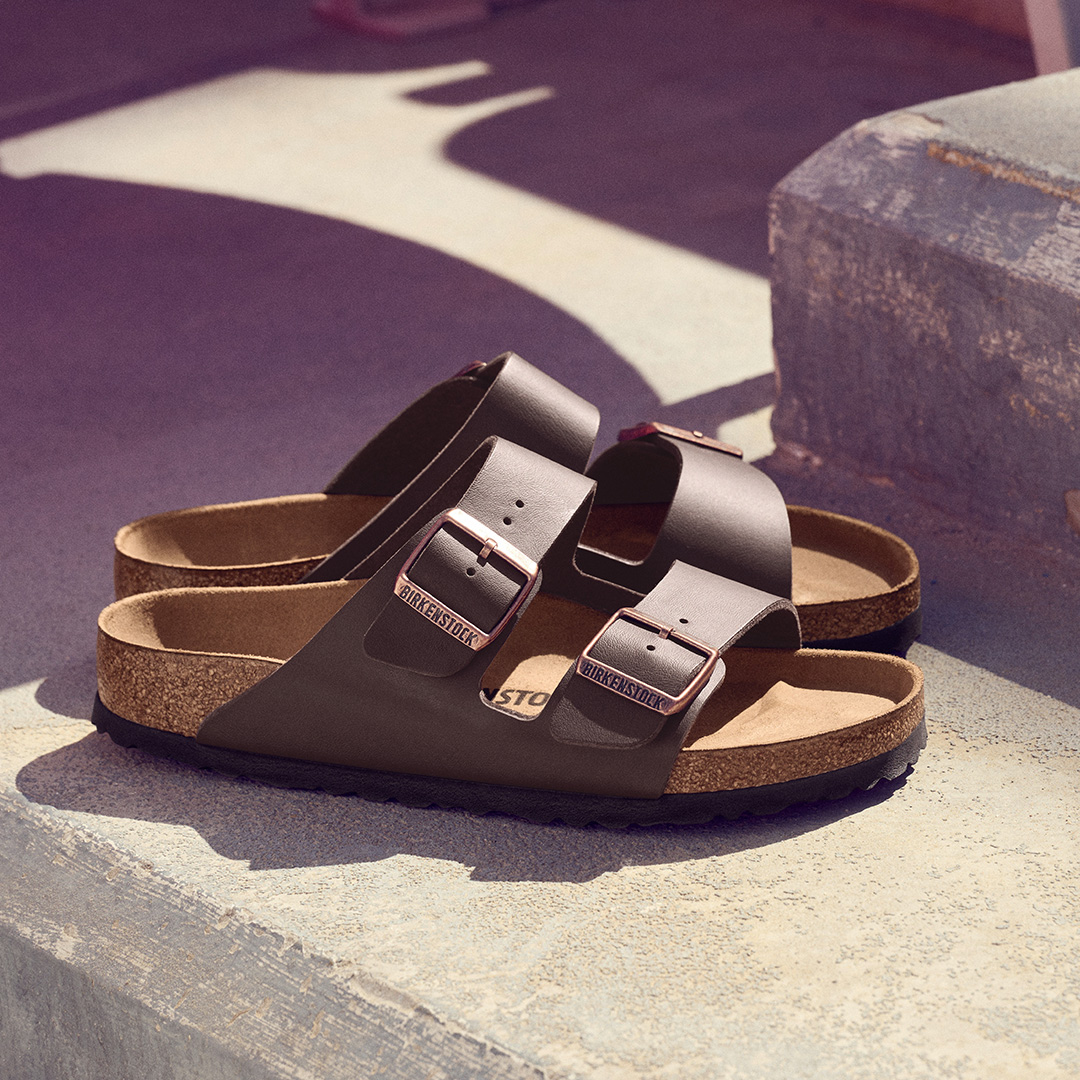 QuarkStyle's tweet image. These Arizona sandals by Birkenstock feature two comfortable straps that will keep you ready for any journey.

Slip into a pair: ow.ly/KwhC50R9t1H
