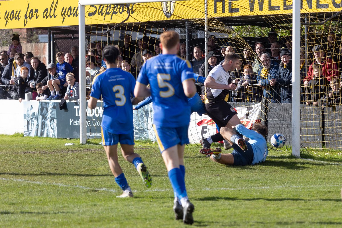 Some photos from <a href="/CongletonFC/">Congleton Town FC</a>  match today against <a href="/BewdleyTownFC/">Bewdley Town FC</a> A win on Tuesday will secure the league title! #UTB