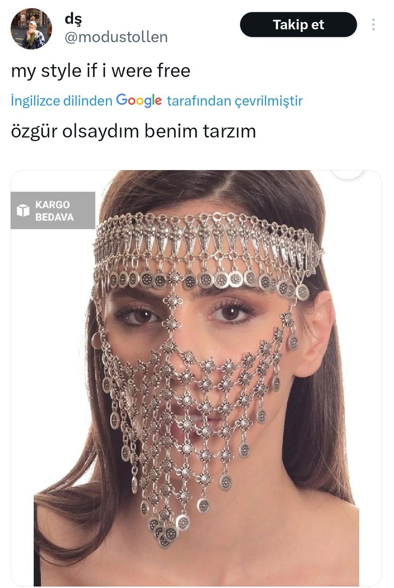 Bugün Taksim'de polis komiserini tahrik edip yüzüne tükürerek 'Allah belanı versin' diyen sözde başörtülü Müslümanın iki paylaşımı. Uyanık olun! Kazım Karabekir'in; -'Öyle puslu ki hava Şeytan bile müslüman mintanı giyiyor' dediği günlerden geçiyoruz.