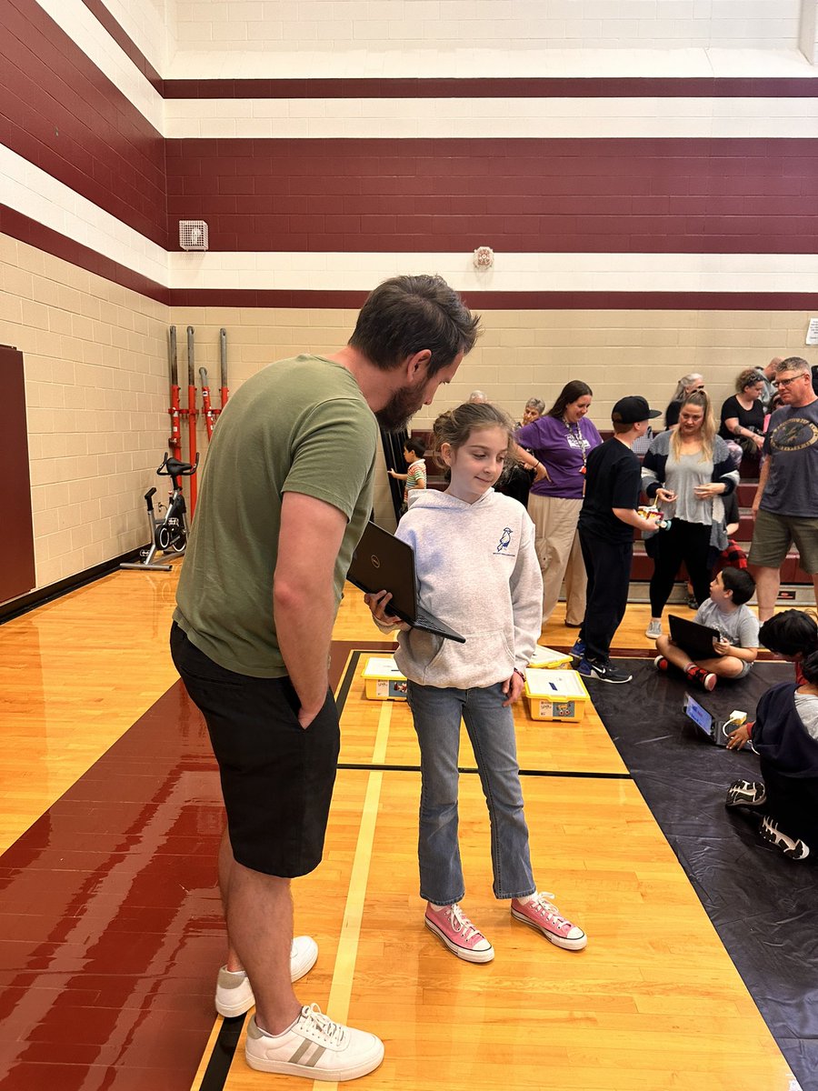 gigemITS's tweet image. Robotics + @BCE_BlueJays = Future Leaders with Endless Possibilities! TY to @Enrich_RRISD for the opportunity to showcase! Super proud of our kiddos! @TheMaybaum @RRISDTech @RRISDCS @HafedhAzaiez @RoundRockISD