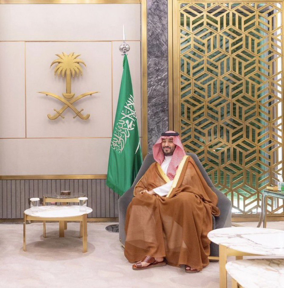 بمناسبة الذكرى السابعة، نجدد البيعة والولاء لسيدي ولي العهد صاحب السمو الملكي الأمير محمد بن سلمان بن عبدالعزيز، ونفتخر بسبع سنوات من التلاحم والعمل الدؤوب بين القيادة الرشيدة والشعب الكريم تجاه رؤية ٢٠٣٠ والتي جعلتنا في مصاف الدول العظمى، ونرى ثمارها في كل يوم وفي شتى المجالات.