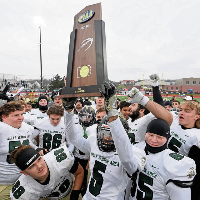 Admirable couple of days for Belle Vernon football team. Sunday: Championship parade (1 p.m., State Street, North Belle Vernon) Monday: Visit to State Capitol Complex (Harrisburg) @BVAFootball @BvasdAthletics @TribLiveHSSN