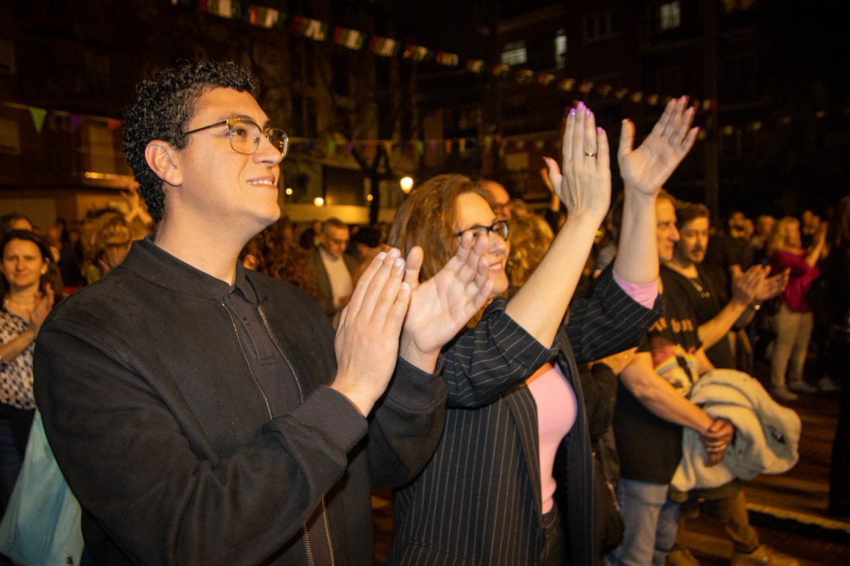 🐉 ¡Viva Santo Domingo y San Dominguín! 🐉🎉 Este fin de semana en #Alcorcón, ¡las calles se llenan de alegría y tradición! Entre ofrendas florales y pasacalles,. He disfrutado junto a mi compañero @davidlopezalc de un gran concierto de tributo a El Último de la Fila. 🎶