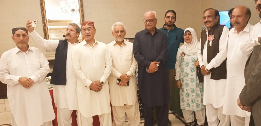 Z_KaimKhani's tweet photo. ممبر سندھ کونسل ظفر جھنڈیر کی جانب سے منعقدہ افطار ڈنر میں شرکت ۔ 🇱🇾🇵🇰 https://t.co/Gp9M9GUi1m