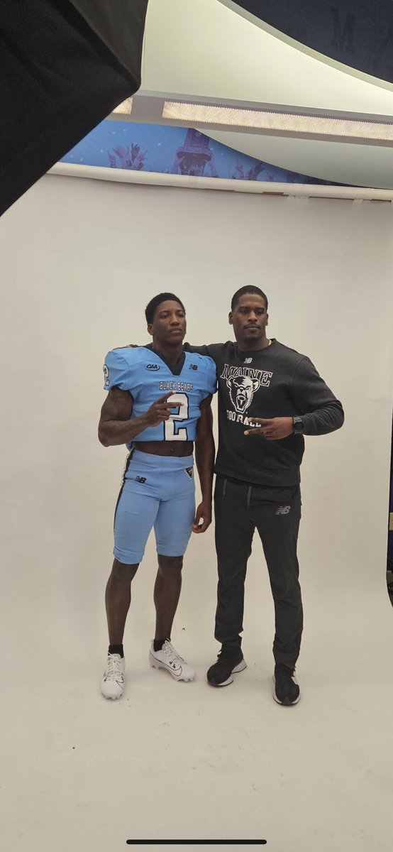 Had a GREAT day <a href="/BlackBearsFB/">Maine Football</a>. I really enjoyed everything up here in Orono and loved watching the guys fly around and compete! Thanks for having me and all the hospitality shown. Look forward to coming back soon! <a href="/PBrown_2/">Pushaun Brown</a> <a href="/CoachStevensFB/">Jordan Stevens</a> <a href="/RamblerFB/">Carteret Ramblers Football</a>
