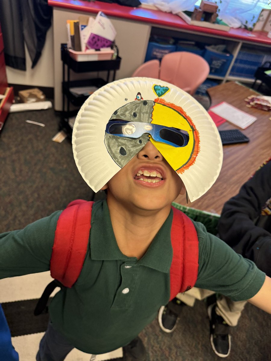 We made these Solar Eclipse shields to prevent the urge to pull down our protective glasses. Can’t wait to experience it with my fourth graders! 🫶🏾 @ASJohnston1 @IrvingISD