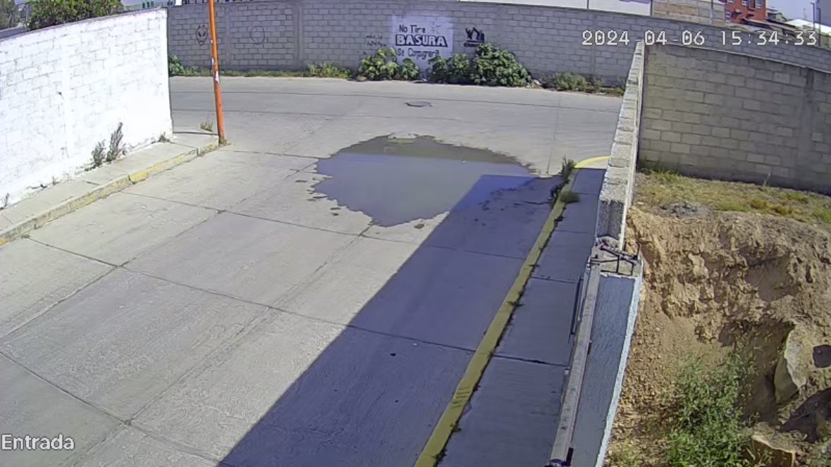 rubal_lic's tweet photo. @CAASIM buen día, necesitamos de su apoyo para el desazolve de alcantarilla en calle Río Nilo esq Río Jordan Col. San Cayetano CP 42084. Ya van varios días y el agua ya sale por la alcantarilla. Gracias. https://t.co/PCVbJ8J0iv