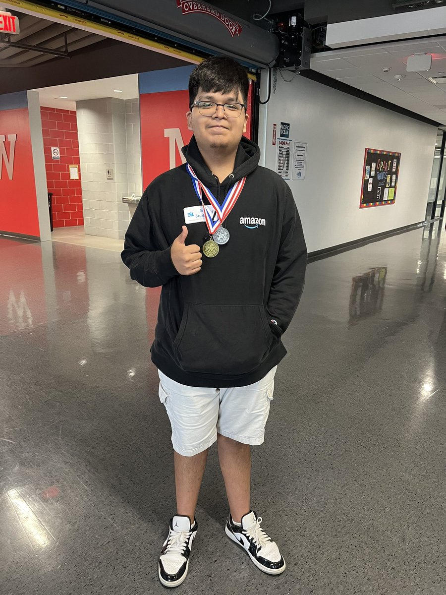 Congrats to Miguel Rios for earning 1st place 🥇 in Calculator Apps & 2nd place 🥈 in Feature Writing! #UILJournalism