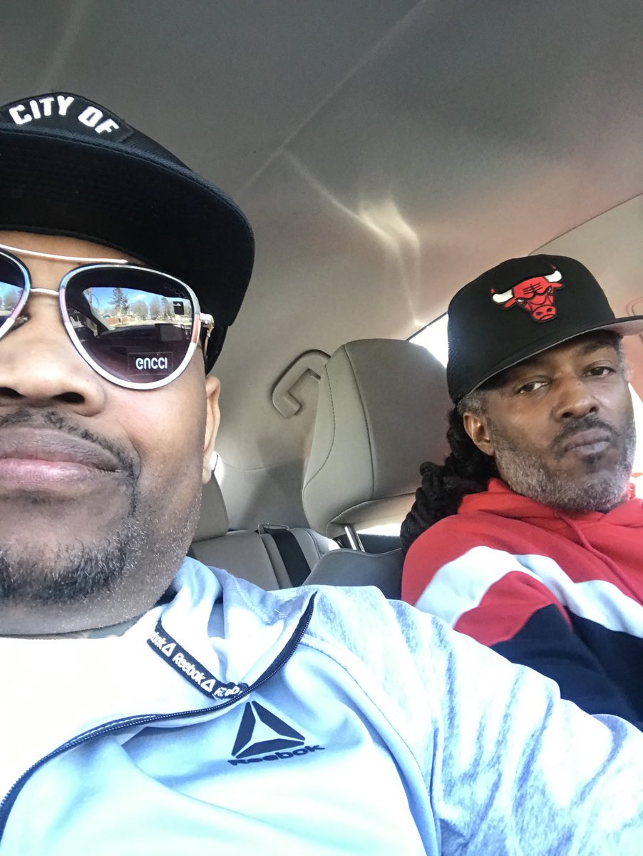 flawlesscamp's tweet image. We Chilling! #maschinemasters