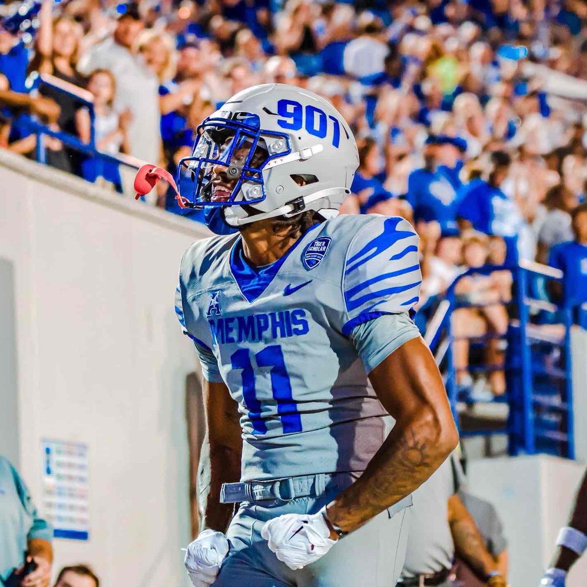 #AGTG After a great visit and conversation with @Coach_Smith10 and @RSilverfield I am blessed to receive an offer from the University of Memphis! @DaveHenigan @CoachBBowman @CoachMyronN @pgalyon1 @CoachDeLaTorre @DRR_Recruiting @SkysTheLimitWR @Fhall565Hall