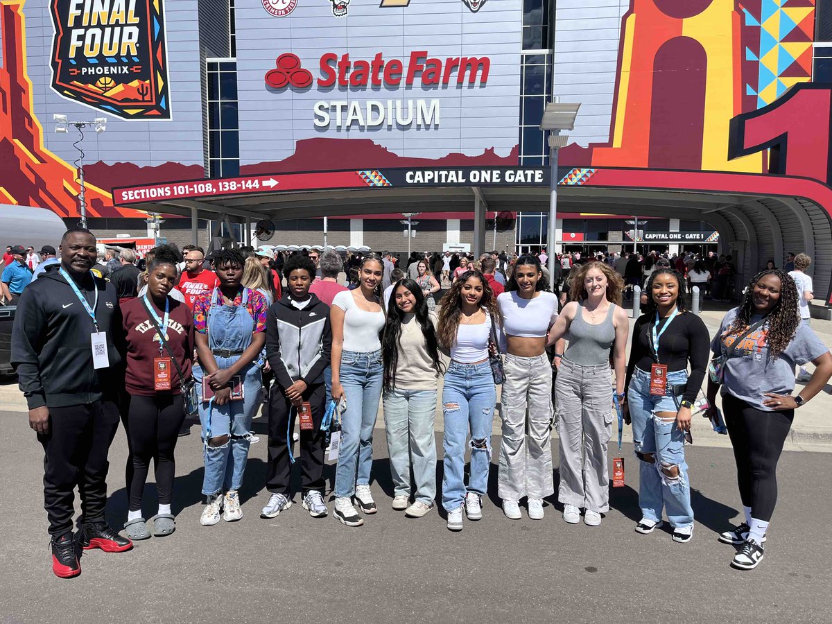 Our @Saguarowbb team is grateful for the opportunity to attend the NCAA Men’s Basketball Final Four tonight thanks to the generous donation from the @ScottsdaleCharros