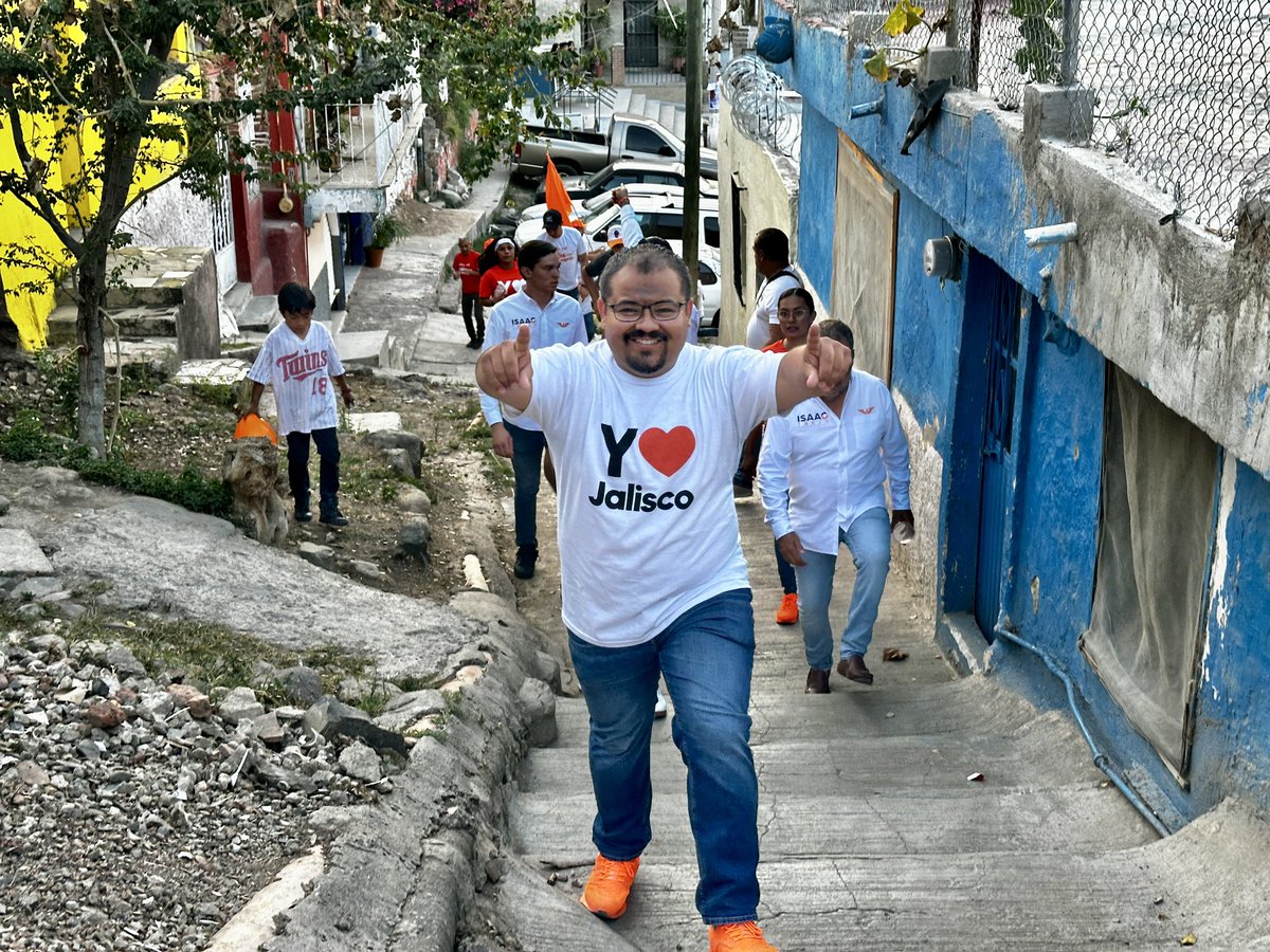 IsaacTrejo24's tweet photo. Día 7/60 🍊🧡 Desde la 21 y la Pino Suárez les vamos a decir #AdiosALosDeSiempre 🍊🧡 #Chapala #IsaacTrejo ¡Ánimo! https://t.co/zBVrAKbyu4