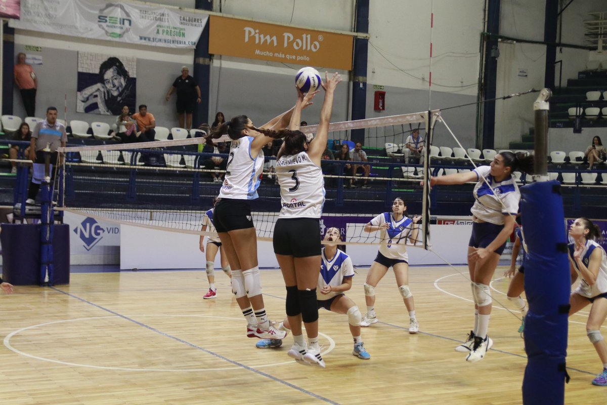 #LAF 🙌 Vélez derrotó a Tucumán de Gimnasia en el segundo partido del triangular por la permanencia 

🚨 Con este resultado el equipo tucumano perdió la categoría 

🔜 Este domingo Gimnasia y Vélez cerrarán su participación en el torneo