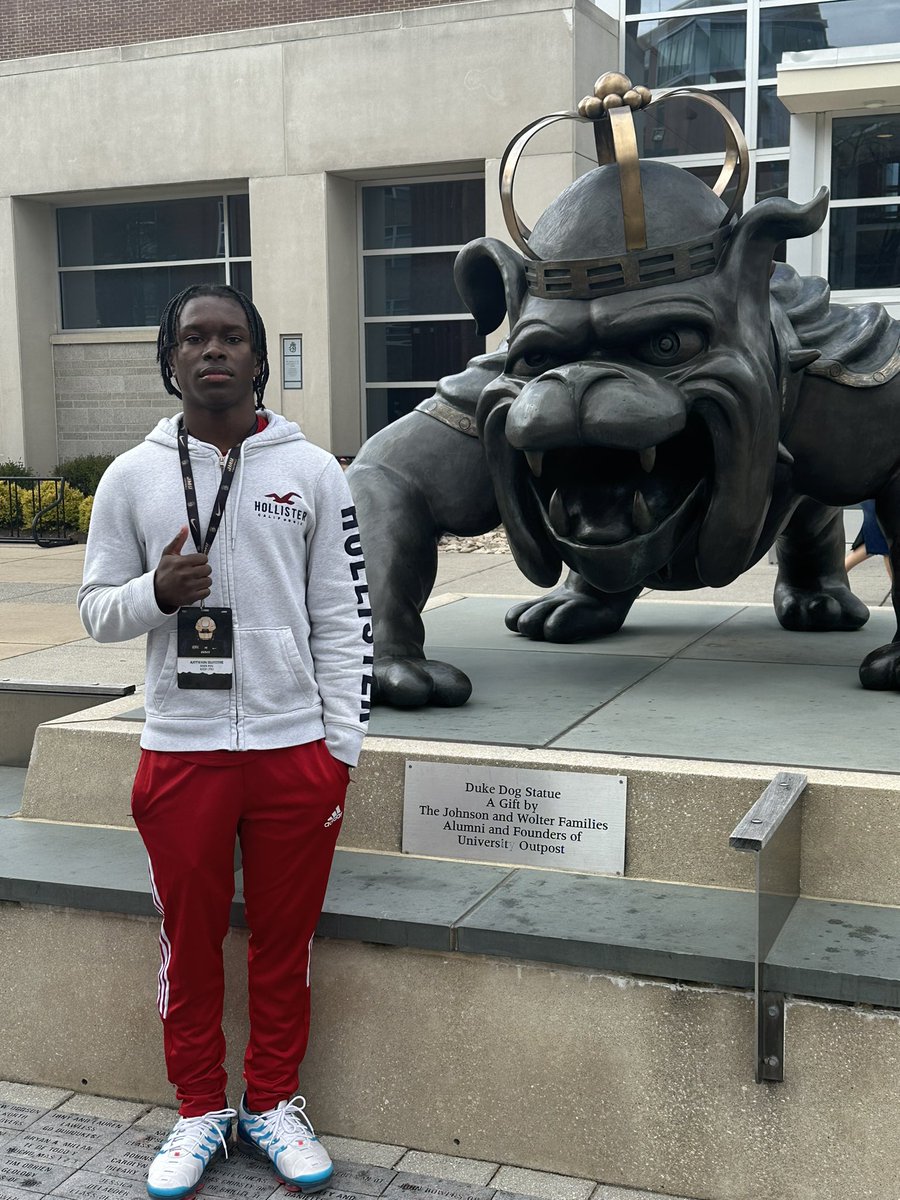 I had a great Junior Day visit at @JMUFootball. I’ll be back soon. Loved what I saw & heard today. Thanks @CoachhBarnes @Coach_DiMike @JMUFBRecruiting @JMUFootball for the opportunity. @LamarBrown15 @Grade_aTraining @bcactraining @ABurdineSr @NCEC_Recruiting @westrebelsfb