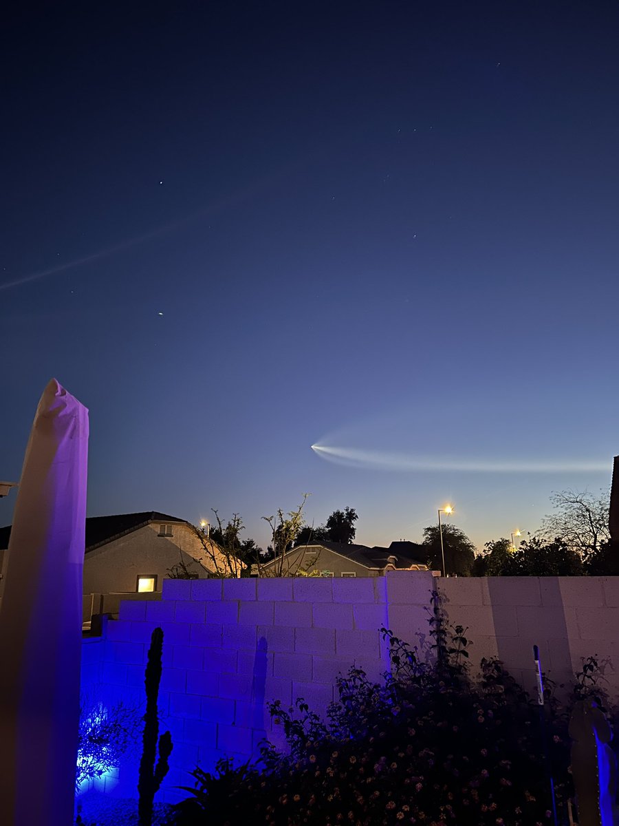 AdamFenner1's tweet photo. @SpaceX View from Goodyear, AZ https://t.co/I35JQIXlYk