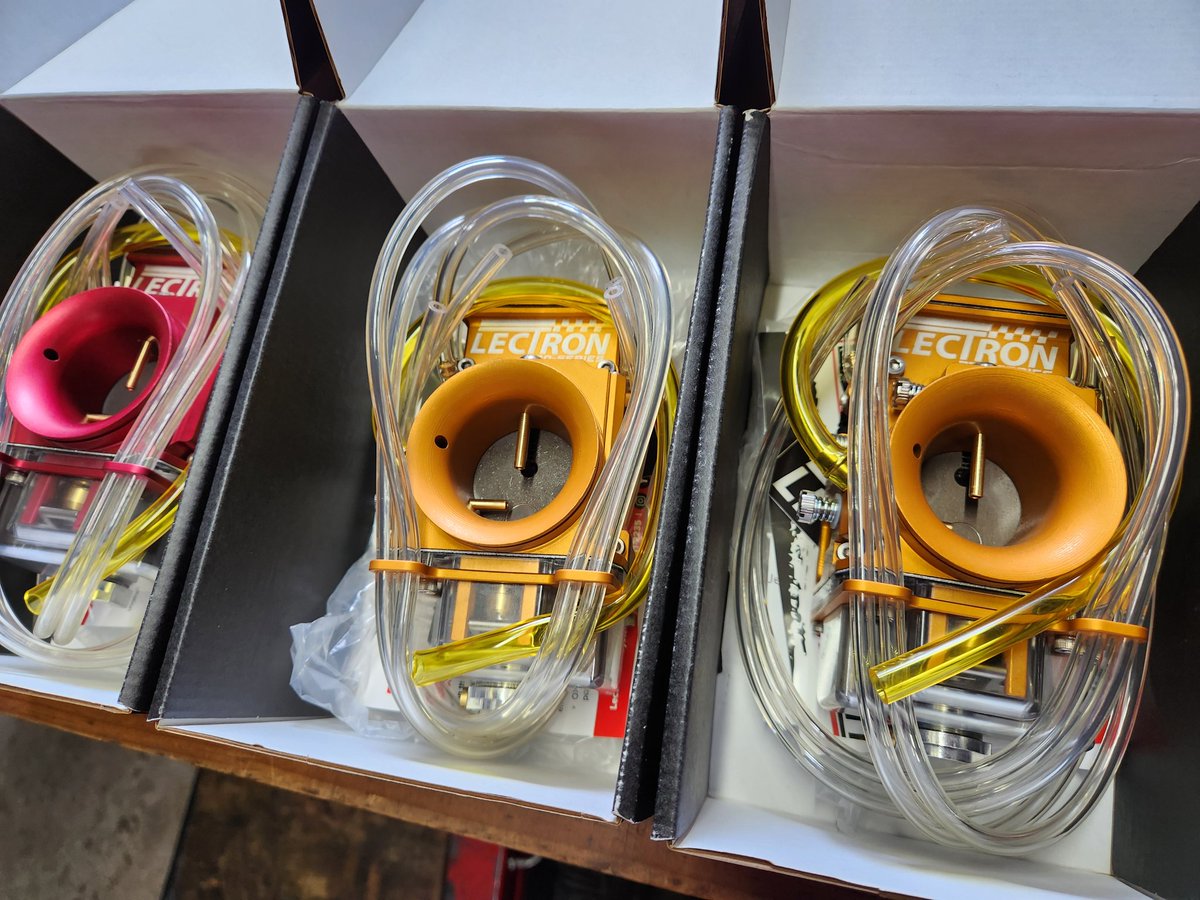 nagmotors's tweet image. レクトロン届きました～！かっこよすぎだー
#lectron
#キャブ