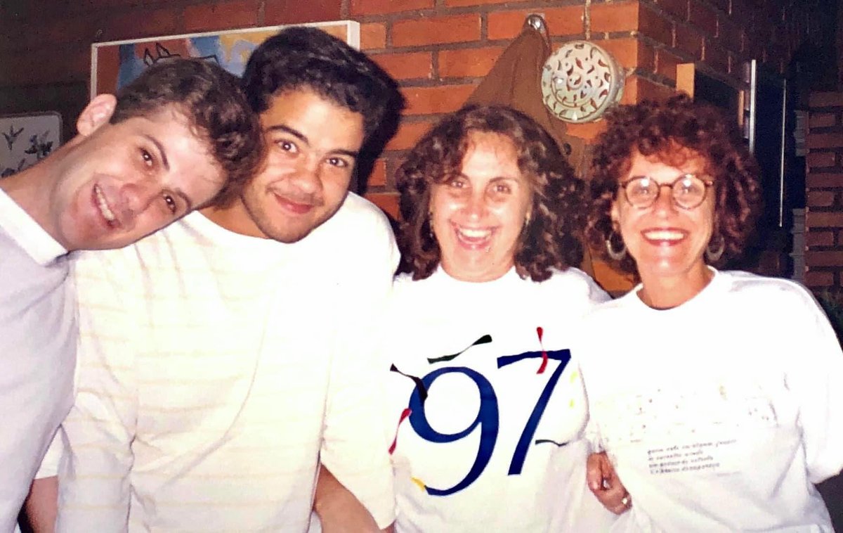 Todo meu amor pra você, Roseana ❤️🙏 <a href="/RoseanaMurray/">Roseana Murray</a>