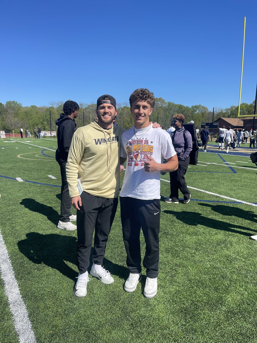 Had an amazing time today @WingateFb . Thank you coach @AustinProehl11!!! Looking forward to coming back soon. @coachglass52 @natoli14 @willybrown39 @HickoryFB
