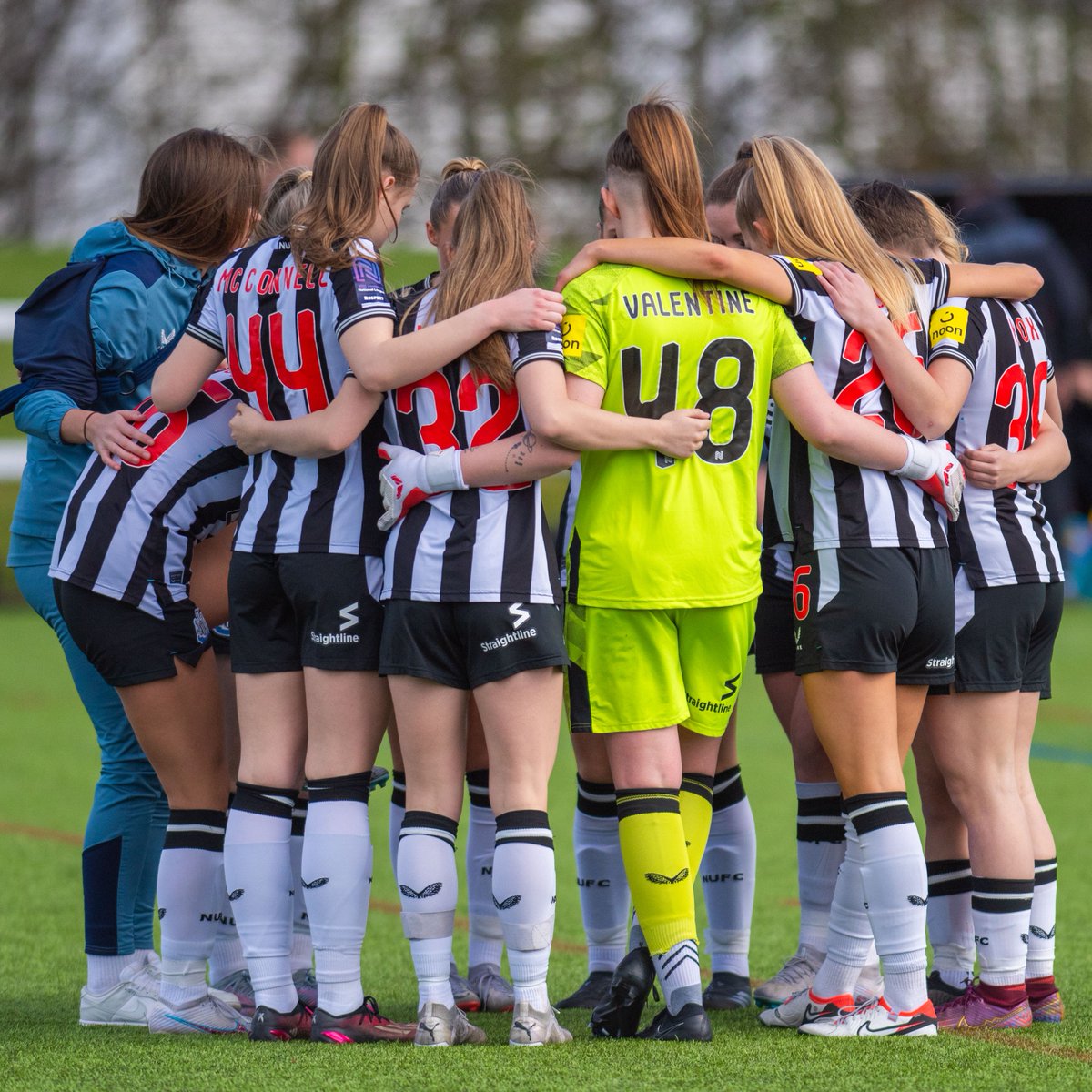 MATCHDAY FOR THE YOUNG MAGPIES 🚌 🆚 @chorleywomenfc Reserves 🏆 @FAWNL Reserve Northern Division 🏟 JMO Sports Park, Skelmersdale 🕑 2pm kick-off #NUFCWomen