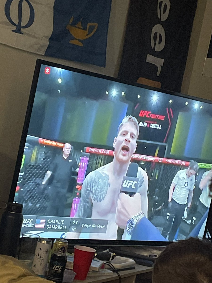 Congratulations to ER Football alumni Charlie Campbell. 2-0 in the UFC. Keep it going. Rocks Pride forever!!! @GoEastRockaway @EastRockawaySD