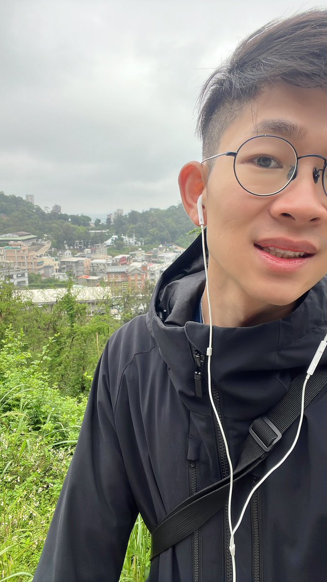 好像是該補色了

我是說眉毛