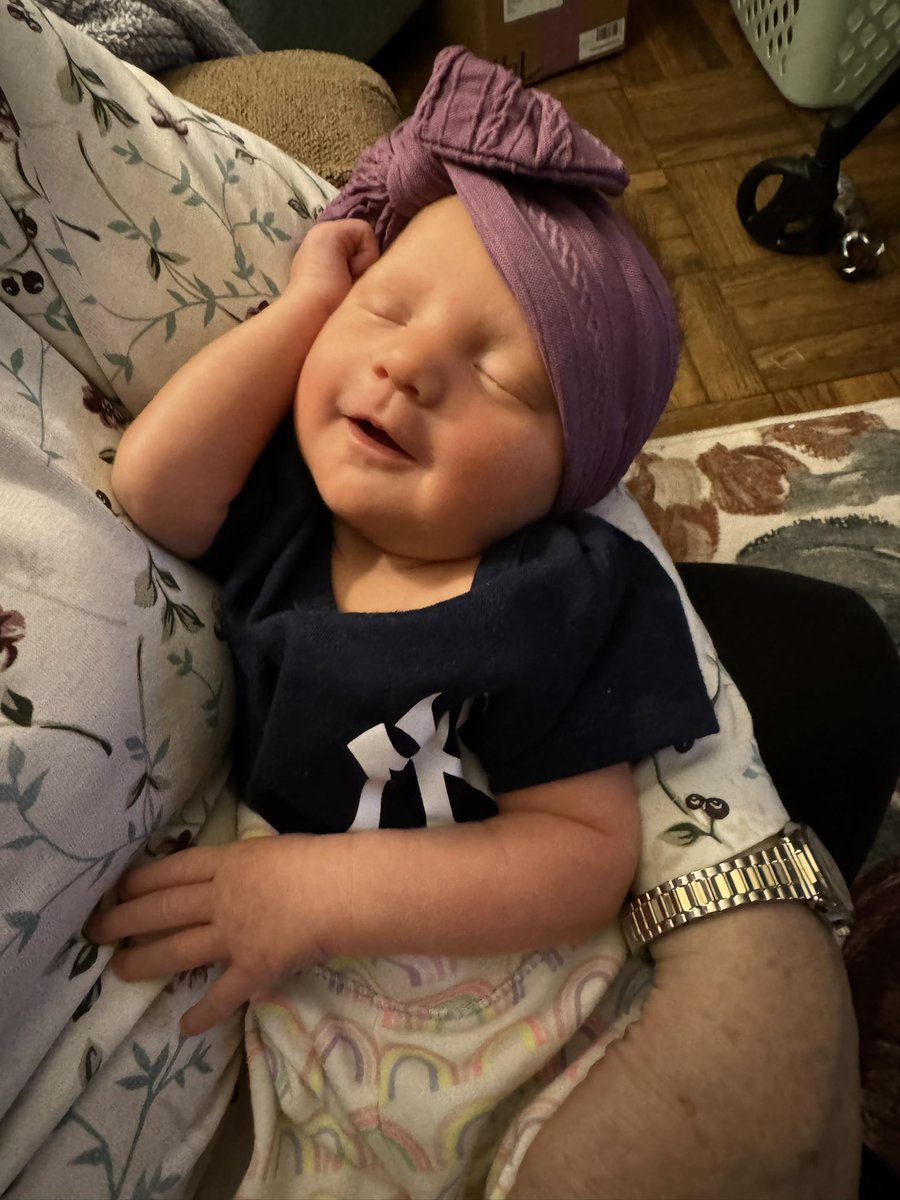 kelsofowl's tweet photo. 2 weeks old today and our smallest fan is so excited for the Yankee game! #toyotapinstripepride @Yankees @YESNetwork https://t.co/n9m0zwBIKX