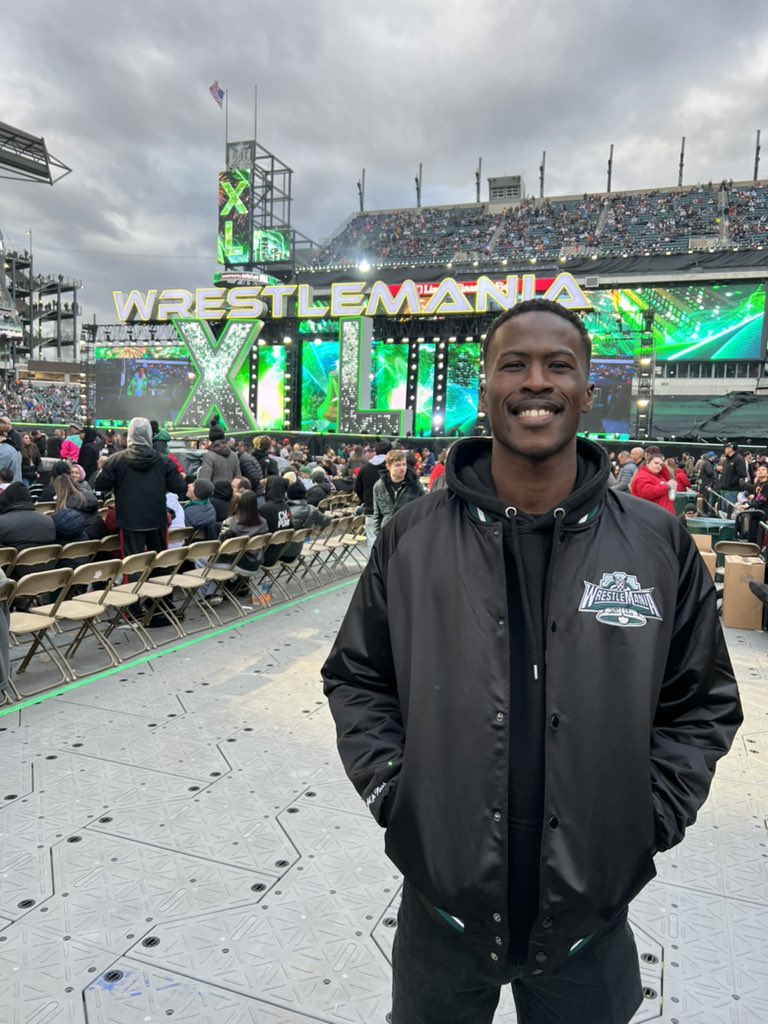 3rd #WrestleMania baby!!