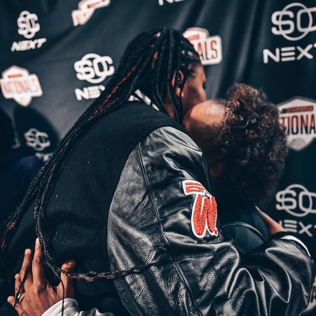 Naismith Awards (@naismithtrophy) on Twitter photo From dreams to reality ✨ Congrats to Sarah Strong on your commitment! The 2024 <a href="/jerseymikes/">Jersey Mike's Subs</a> Girl’s High School Player of the Year has picked <a href="/UConnWBB/">UConn Women’s Basketball</a> ! 🐺💙
#jerseymikesnaismith #uconnwomensbasketball From dreams to reality ✨ Congrats to Sarah Strong on your commitment! The 2024 <a href="/jerseymikes/">Jersey Mike's Subs</a> Girl’s High School Player of the Year has picked <a href="/UConnWBB/">UConn Women’s Basketball</a> ! 🐺💙
#jerseymikesnaismith #uconnwomensbasketball