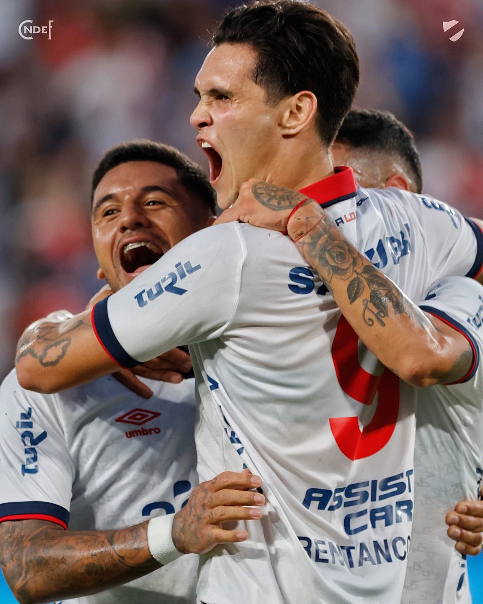 Nacional volvió al triunfo tras 3 empates por el apertura, fue 1 a 0 ante C Largo y la distancia pudo ser mayor. Ebere erró un penal . Castro volvió a tener momentos de calidad. El tricolor si bien no repitió el alto nivel que mostró ante Libertad fue el justo ganador .