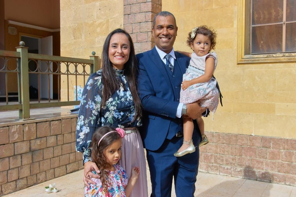 Ana Paula y su familia llevan 5 años sirviendo como #misioneros en Egipto. 🇪🇬 Ella comparte algunos desafíos de los #cristianos en el mundo para cumplir la misión. 📖🙏🏼🌎 
Conoce más de su experiencia, en el siguiente texto. ➡️ buff.ly/3ct7uKW