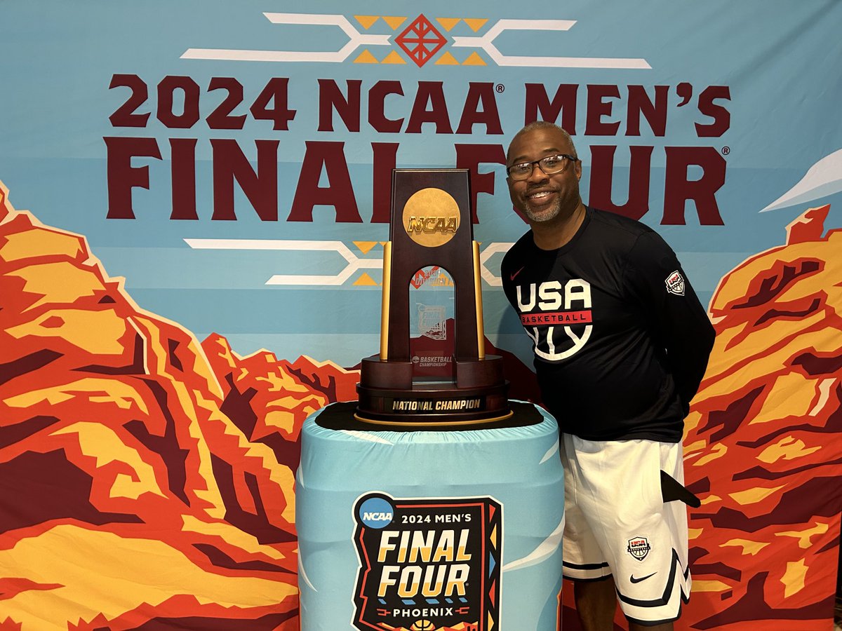 Couldn’t touch it but the real trophy was at ⁦@usabasketball⁩ minicamp!