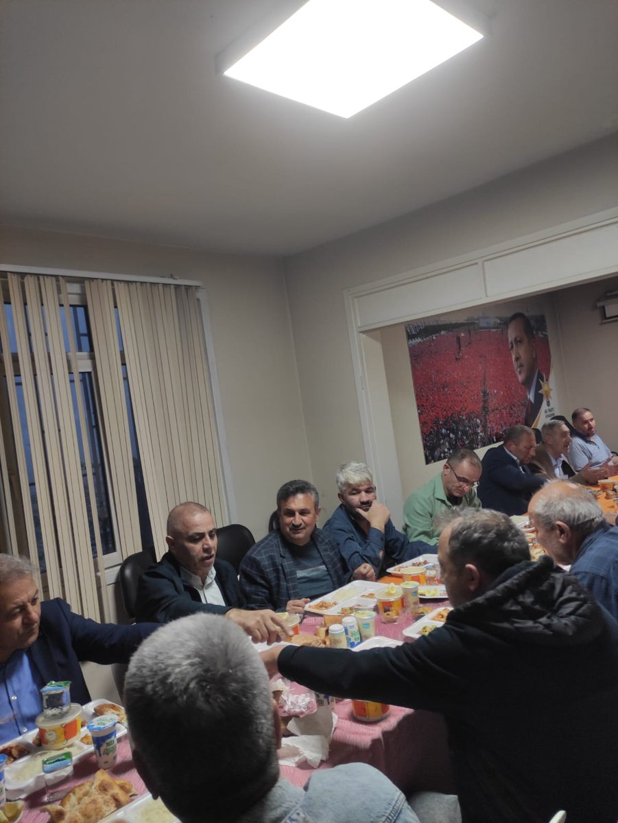 Mimarsinan mahallesinin iftar programı