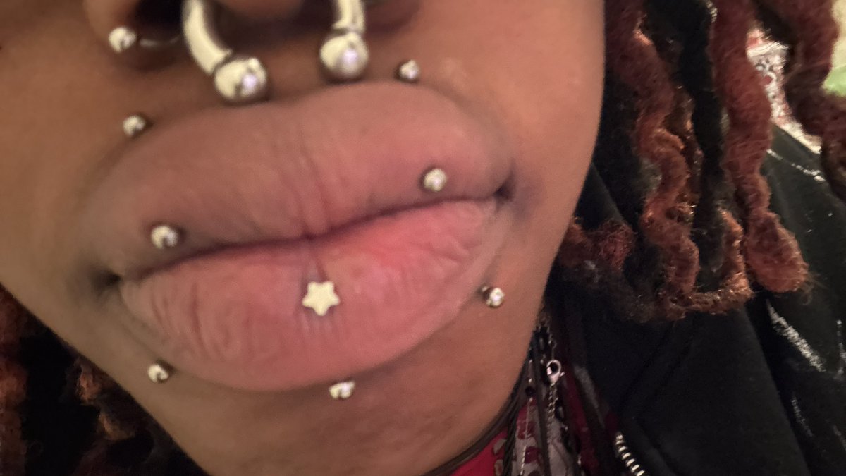 internetangl's tweet image. yuhhh i did that shit #angelfangs