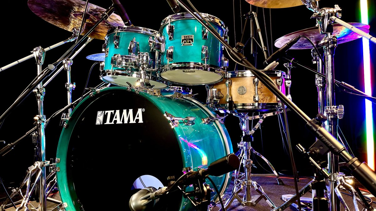 TAMA 50TH LIMITED SUPERSTAR REISSUE [Kit Configuration] Model No.: SU42RS 22'x14' Bass Drum w/ Tom Holder Base 10'x8' Tom Tom 12'x8' Tom Tom 16'x16' Floor Tom MTH800 Double Tom Holder tama.com/usa/news/detai… #tamadrums