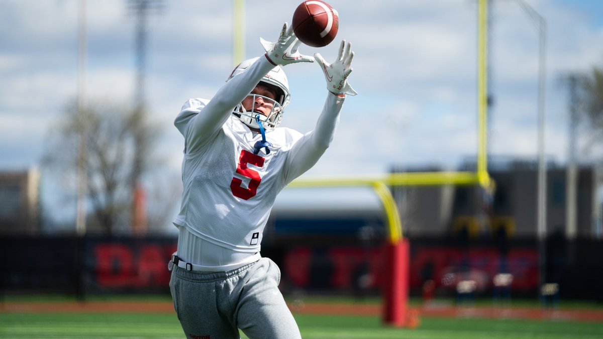 DaytonFootball's tweet image. Beautiful day for a great practice

#GoFlyers | #RespectThePast