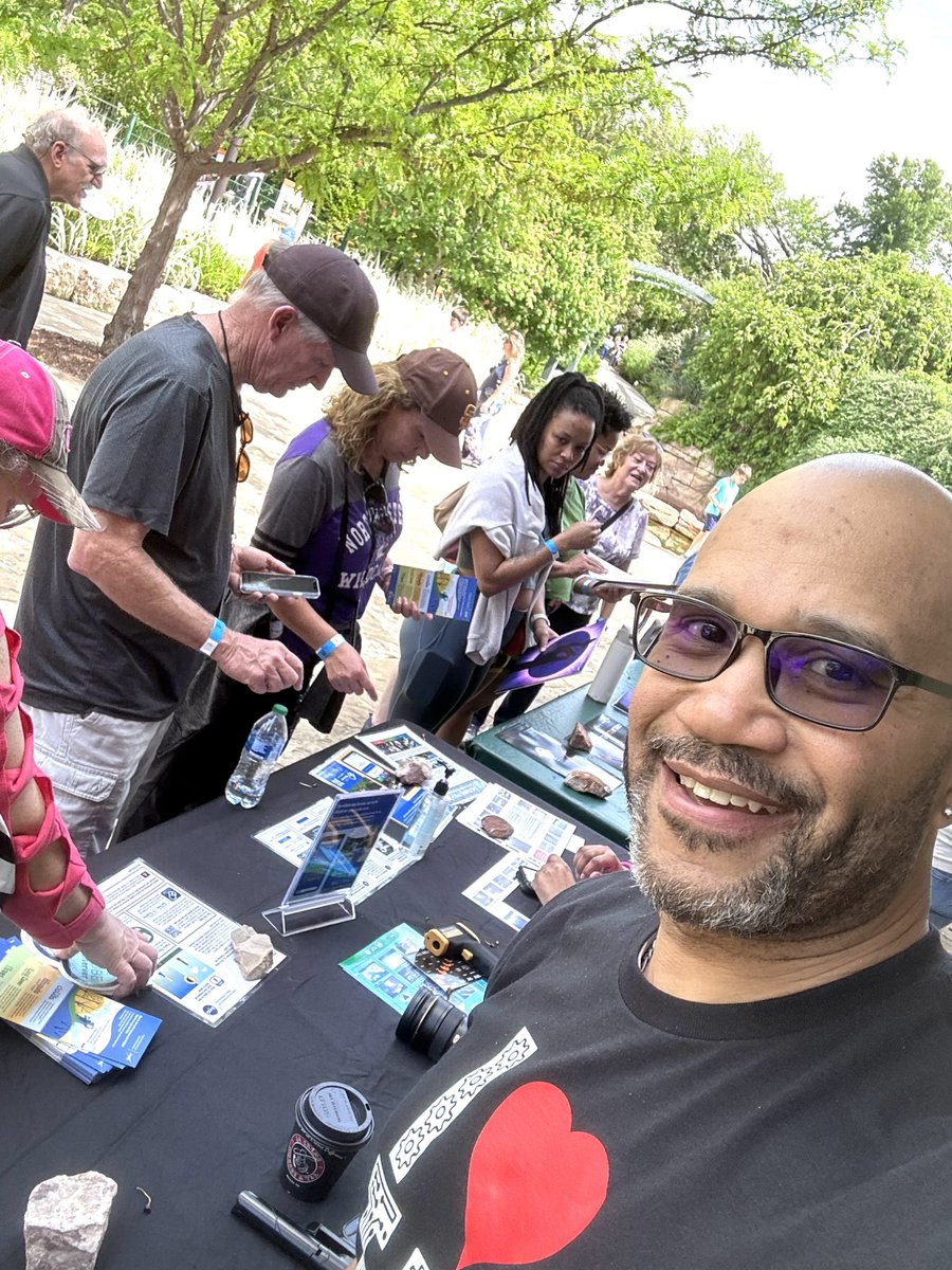DocSTEM's tweet image. Educating the public about the Solar Eclipse with @nasagoaddard @NASAHEAT and #globeobserver @nasago @globisens #STEM4Life @dallasarboretum #Eclipse2024