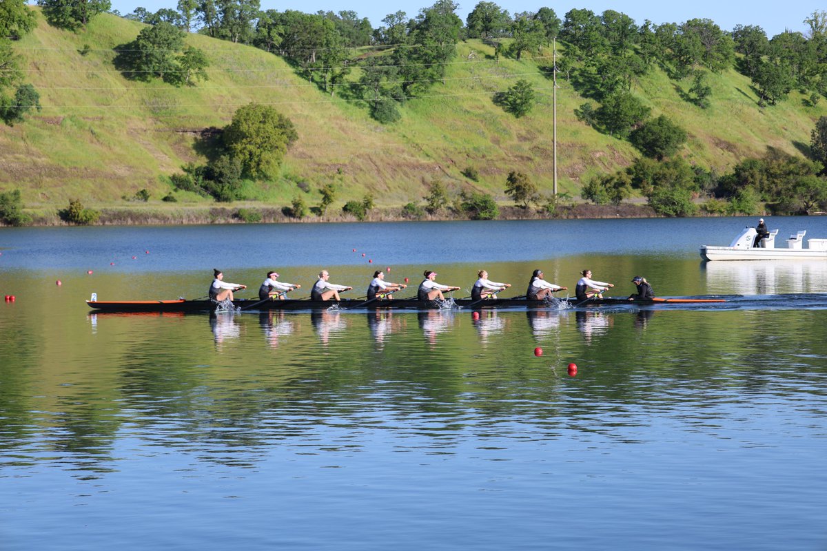 Canes rowing continued its rise Saturday 📈 ✅7 first place finishes (6 in California, 1 in Florida) ✅Swept No. 20 UCLA in NCAA events 📝: canes.news/3U5bjt8