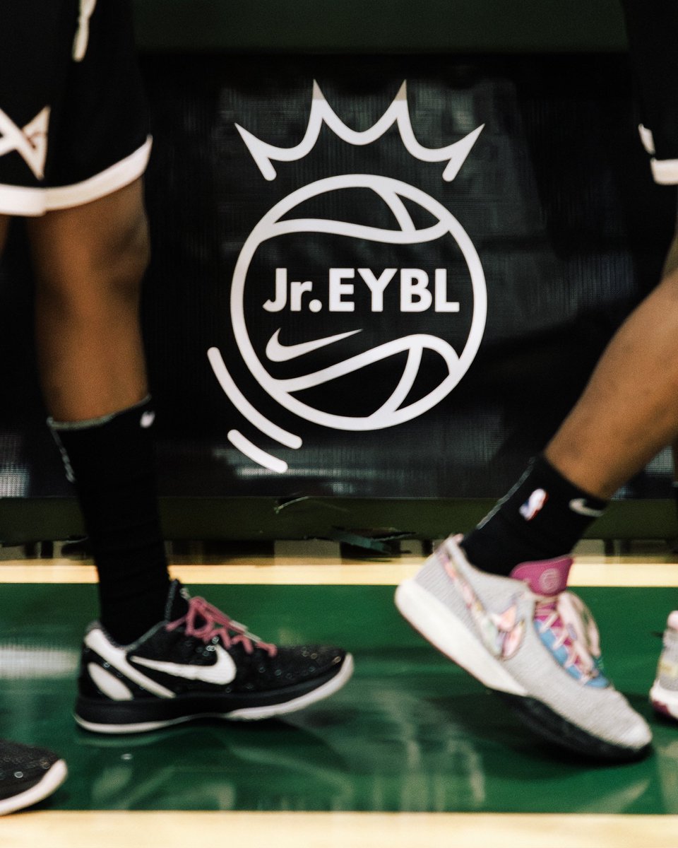 NikeEYB tweet picture