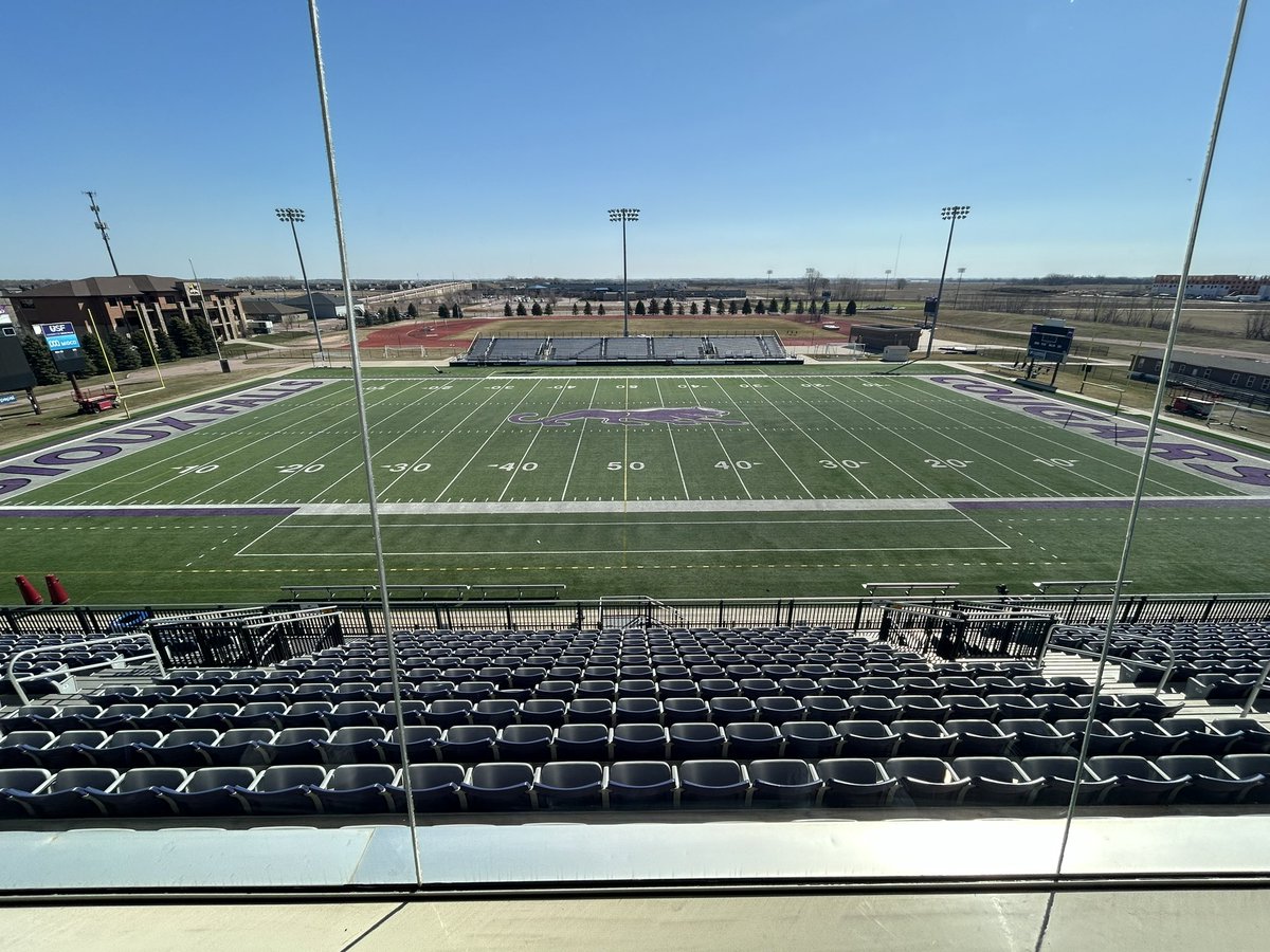 Had a great junior day in Sioux Falls. Thanks to <a href="/Coach_RSpringer/">Ryan Springer</a> and <a href="/JimGlogowski/">Coach Glo</a> for the having me. <a href="/BHRamsFootball/">Big Horn Football</a>